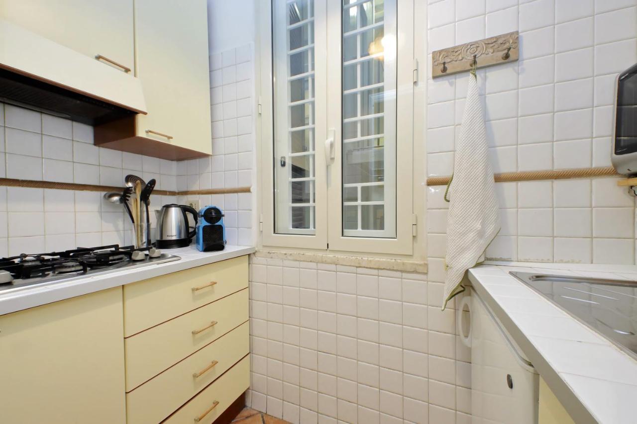 Suity I Cozy Coronari Apartment روما المظهر الخارجي الصورة
